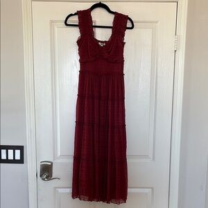 Elegant Burgundy Maxi Dress